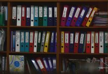 การติดต่อขอเอกสารจากฝ่ายทะเบียน